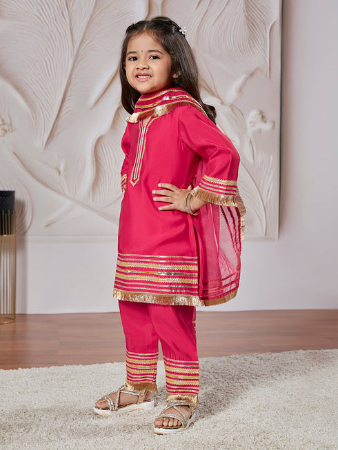 Girl's' Kurta Set With Dupatta